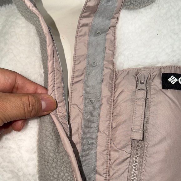 Columbia Sportswear Sherpa Fleece Pullover | Colorblock Grey & White | Large - Picture 9 of 9